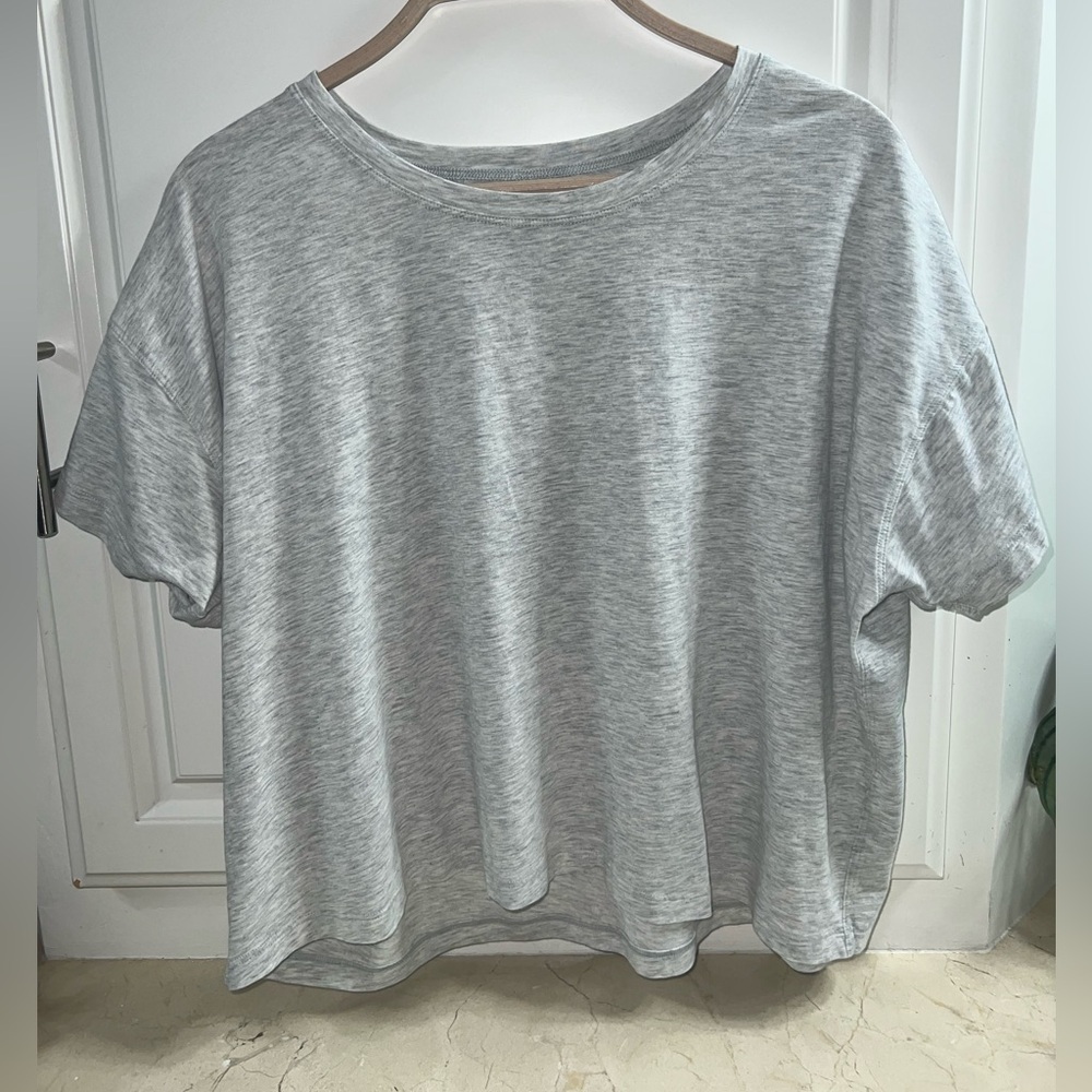 Lululemon boxy tee size 10 like new